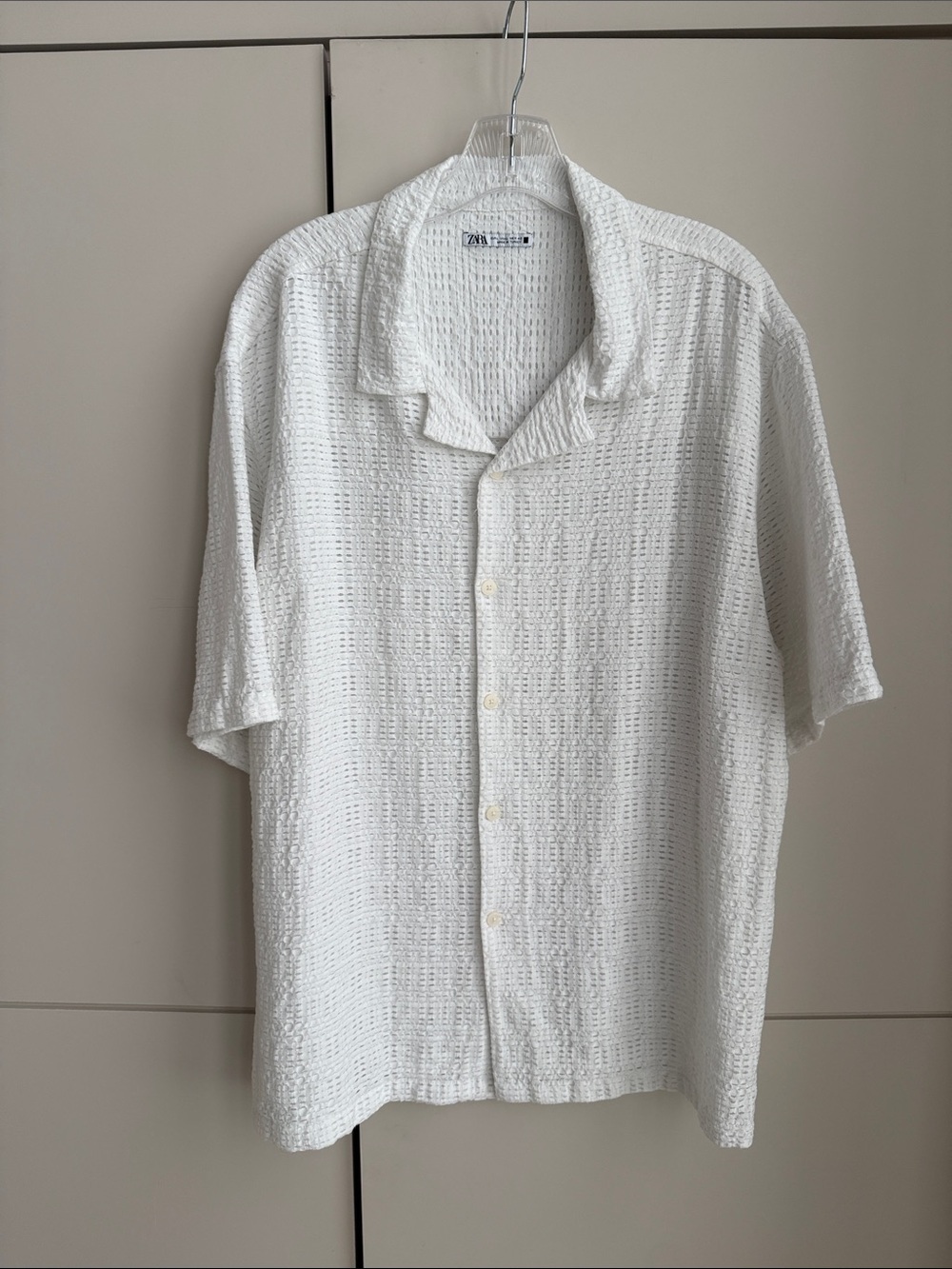 Zara White Short-Sleeve Textured Camp Collar Button-Down Shirt